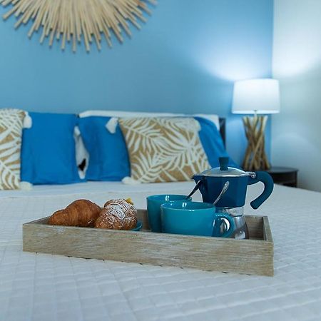 Zara D'Amare A Pesaro 10 Metri Dalla Spiaggia By Yohome エクステリア 写真
