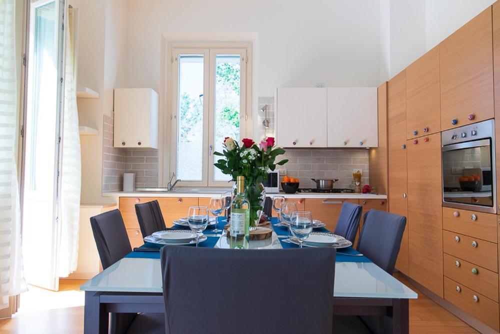 Zara D'Amare A Pesaro 10 Metri Dalla Spiaggia By Yohome エクステリア 写真