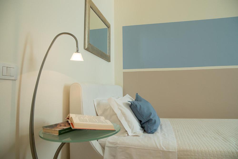 Zara D'Amare A Pesaro 10 Metri Dalla Spiaggia By Yohome エクステリア 写真